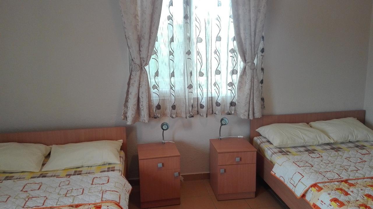 Apartments Maja Dojran エクステリア 写真